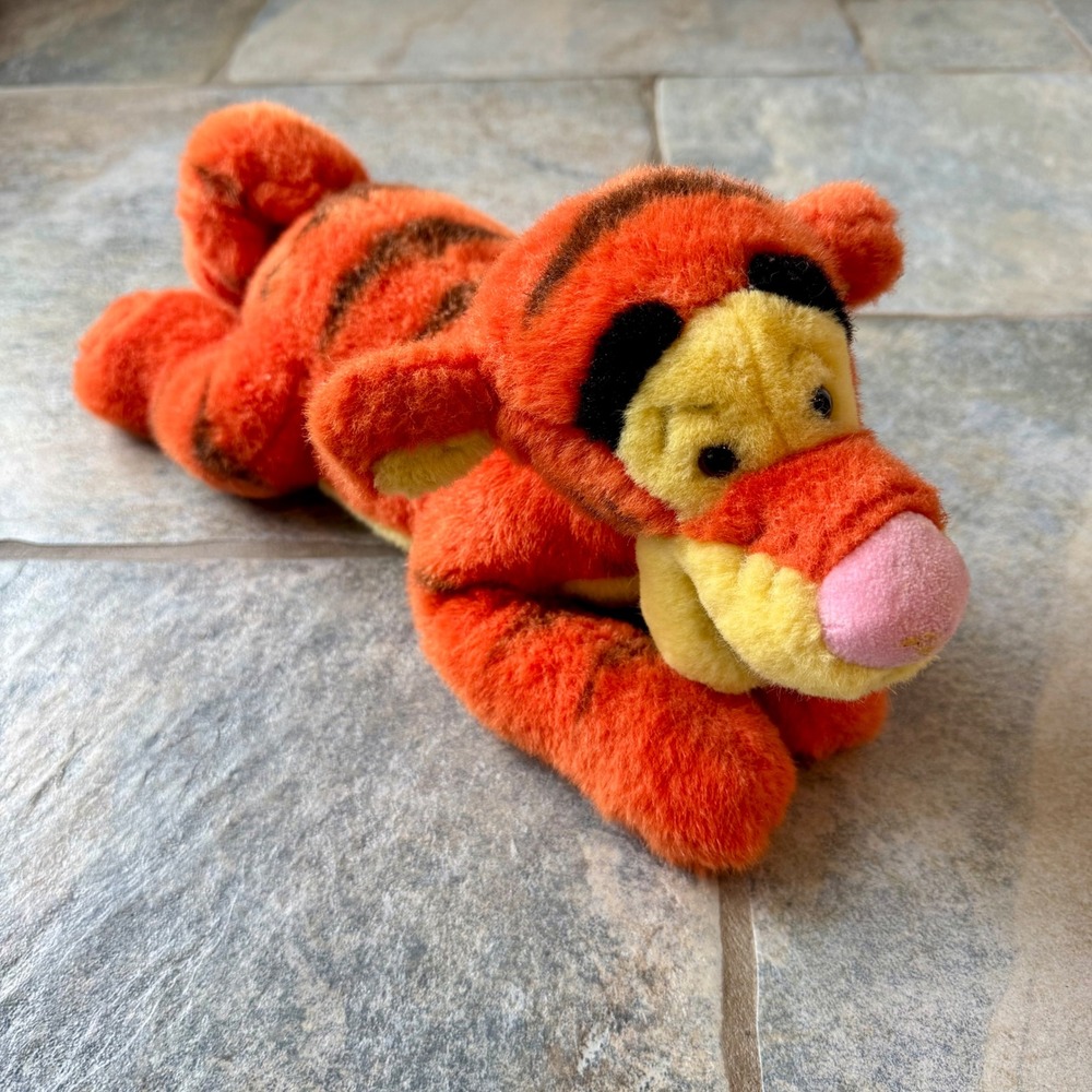 Vintage Disney Tigger Plush Stuffed Animal‎ 13" Winnie the Pooh 90s